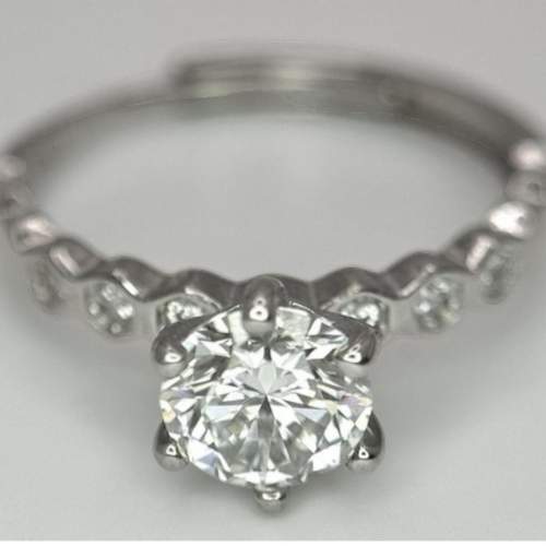 A Round Brilliant D Colour 1ct Moissanite Ring. Size P in Silver image-3