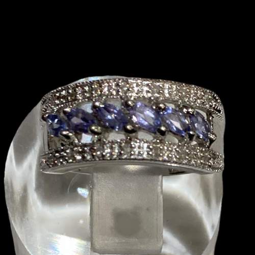 9ct Gold Tanzanite and Diamond Dress Ring size M image-1