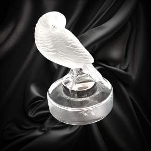 Lalique Crystal Glass Turtle Dove