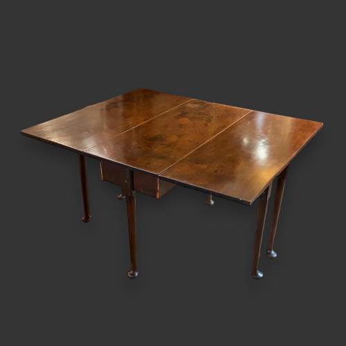 George II Mahogany Drop Leaf Table image-1