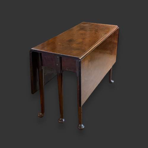 George II Mahogany Drop Leaf Table image-3