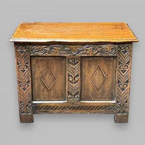 Small Oak Coffer image-2