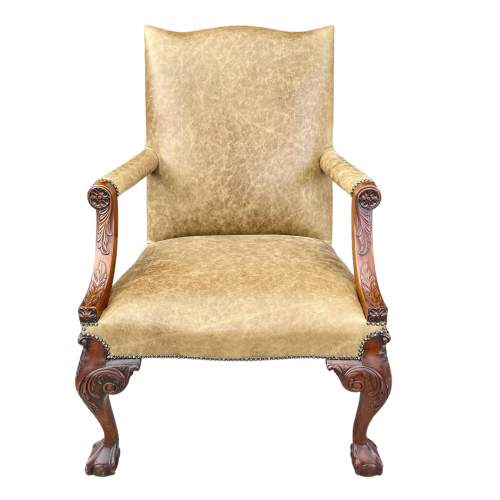 A Good Gainsborough Armchair image-1