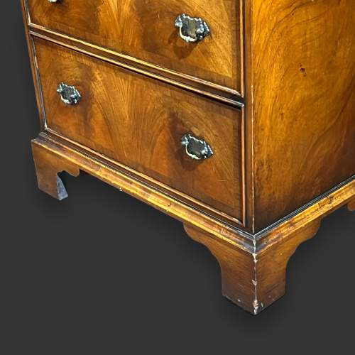 Mid 20th Century Small Mahogany Chest of Drawers image-6