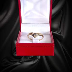9ct Gold Diamond & Sapphire Wishbone Ring