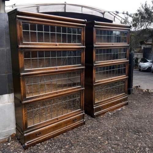 A Good Pair of Oak Globe Wernicke Bookcases image-5