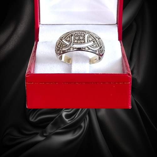 Gold Art Nouveau style Diamond Ring image-4