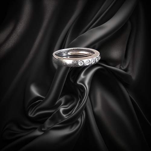 Platinum Diamond Ring image-3