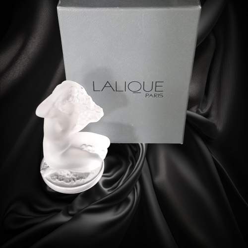 Lalique Glass Floreal Statuette in Original Box image-2