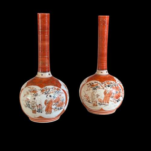 Pair of Signed 19th Century Japanese Kutani Vases image-4