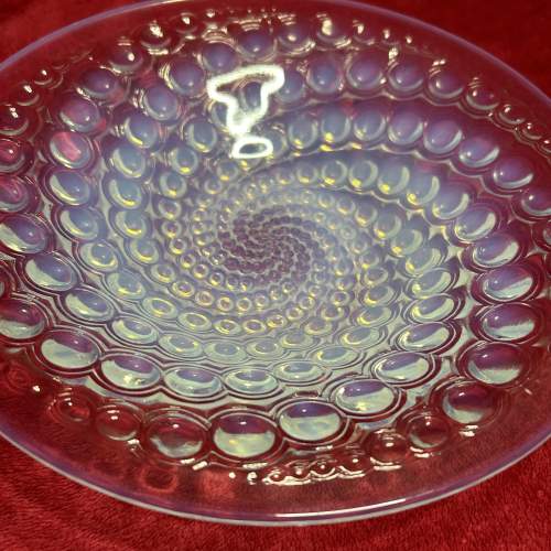 Rene Lalique Volutes Pattern Opalescent Glass Bowl circa 1934 image-3