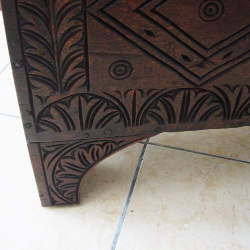 17th Century Oak Coffer image-5