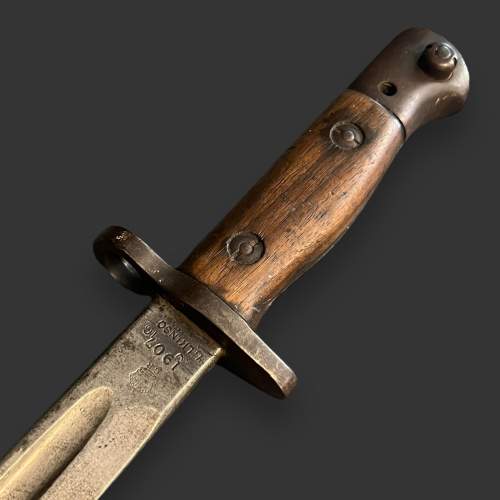 WWI British 1907 Pattern Bayonet and Scabbard image-2