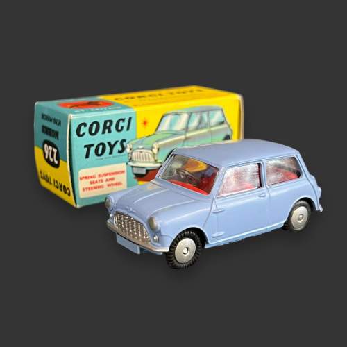 Corgi No. 226 Morris Mini Minor - Boxed image-1