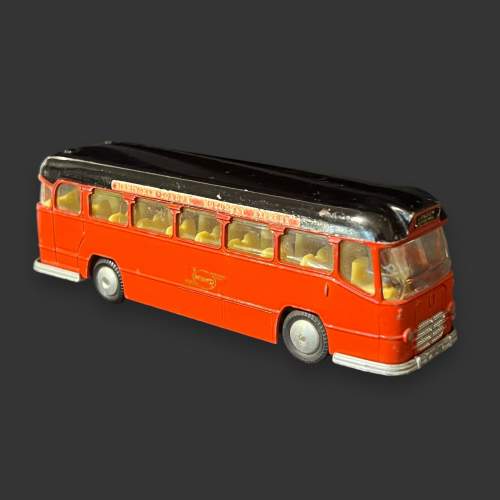 Corgi 1120 Midland Red Motorway Express Coach image-2