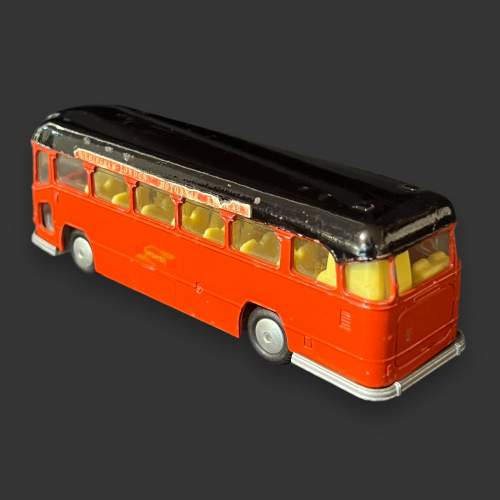 Corgi 1120 Midland Red Motorway Express Coach image-3