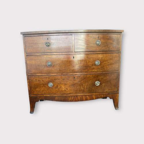 18th Century Georgian Mahogany Bow Front Chest image-1