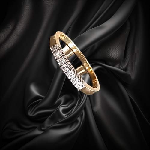 18ct Gold 0.25ct Diamond Ring image-1