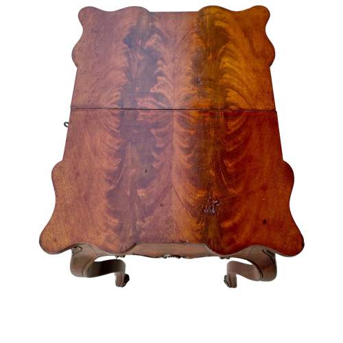 19th Century Mahogany Sewing Table image-3