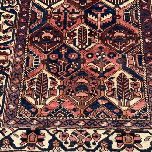 Stunning Large Hand Knotted Persian Rug Baktihari Wonderful Piece image-2