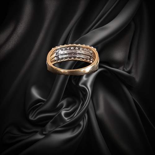 Gold 0.60ct Diamond Ring image-5