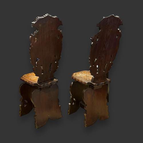 Pair of Late 19th Century Italian Carved Oak Hall Chairs image-6