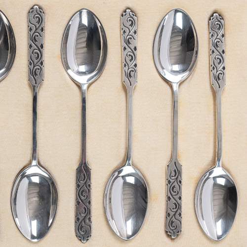 Boxed Set of Art Deco Liberty & Co Silver Teaspoons image-3