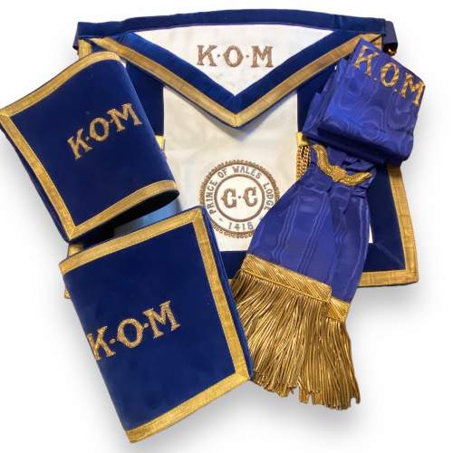 Buffs Apron Sash and Cuffs image-1