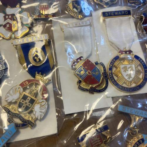 Collection of 49 Masonic Charity Jewels image-5