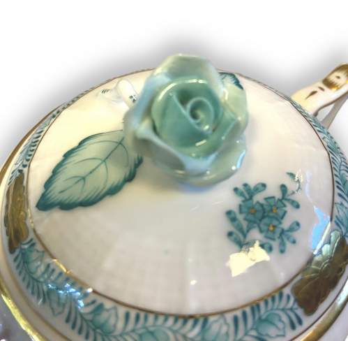 Herend Sugar Bowl in Fortnums Box image-5