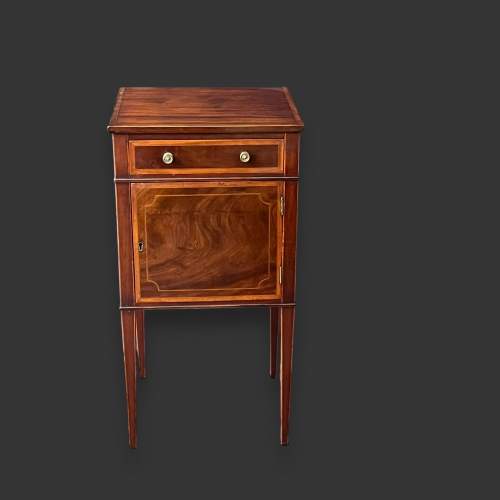 Edwardian Mahogany Bedside Cabinet image-2