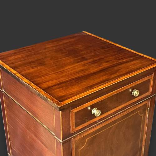 Edwardian Mahogany Bedside Cabinet image-3