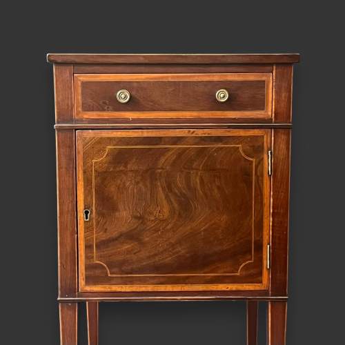 Edwardian Mahogany Bedside Cabinet image-4