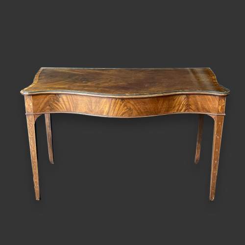 George III Mahogany Serpentine Serving Table image-2