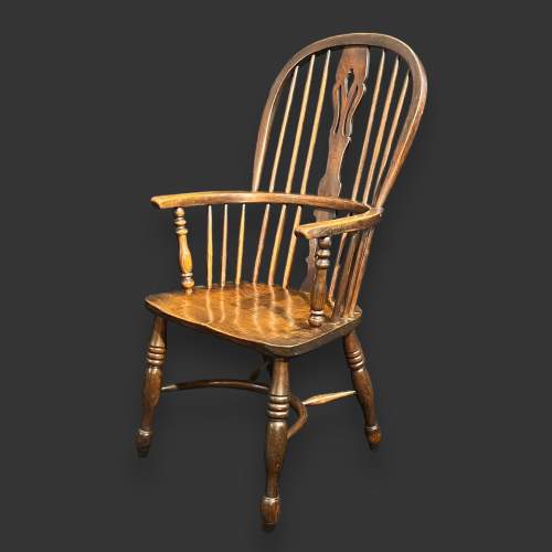 Victorian Ash and Elm Windsor Chair image-1