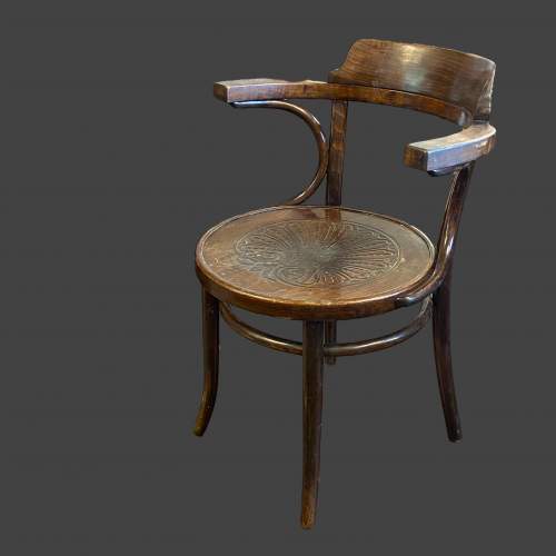 Thonet Bentwood Armchair image-1