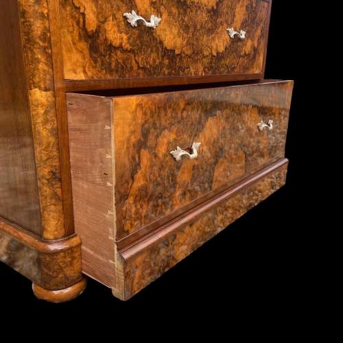 A Superb Quality Victorian Period Burr Walnut Chest of Drawers image-5