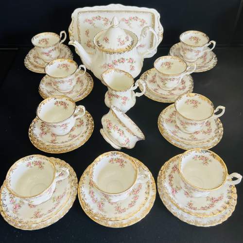 A Royal Albert Dimity Rose Tea Set image-1