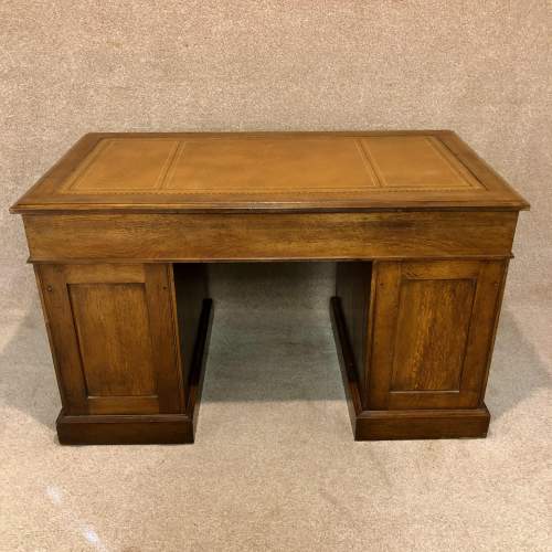 19th Century Oak 3 Piece Pedestal Desk image-6