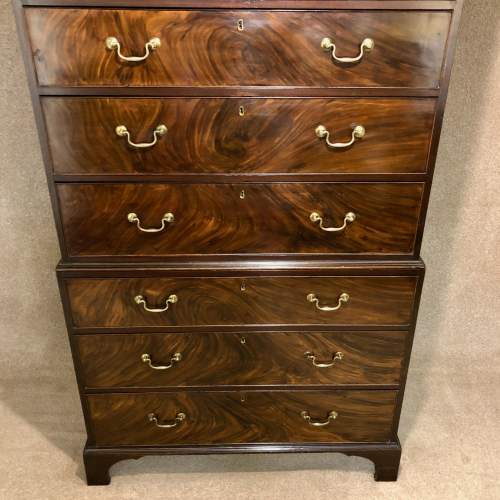 Early 19th Century Mahogany And Simulated Walnut Chest On Chest image-4