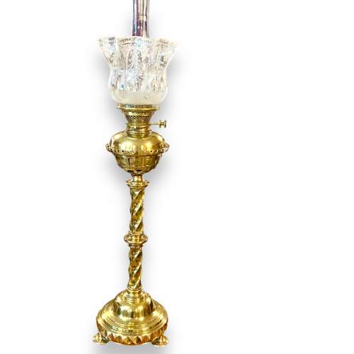 Fine 19th Century Pugin Style Brass Oil Lamp image-1