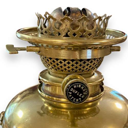 Fine 19th Century Pugin Style Brass Oil Lamp image-6