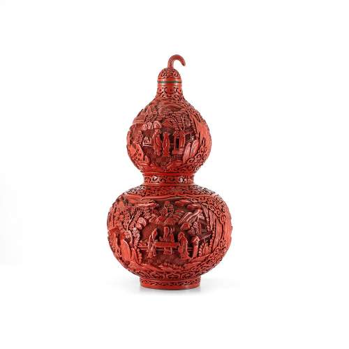 Lovely Vintage Chinese Gourd Shaped Red Lacquer Vase and Cover image-1