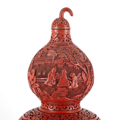 Lovely Vintage Chinese Gourd Shaped Red Lacquer Vase and Cover image-3