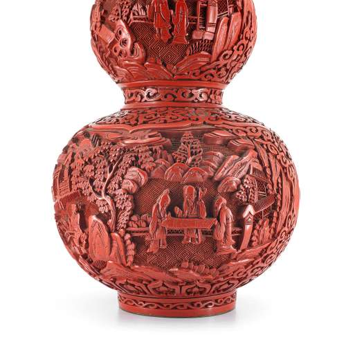 Lovely Vintage Chinese Gourd Shaped Red Lacquer Vase and Cover image-5