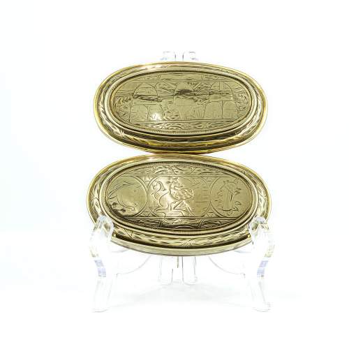 Early 18th Century Dutch Brass Tobacco Box image-5