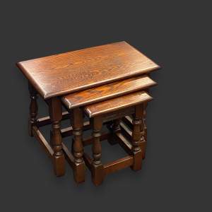 Nest of Oak Old Charm Tables