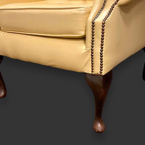 Vintage Cream Leather Chesterfield Armchair image-4