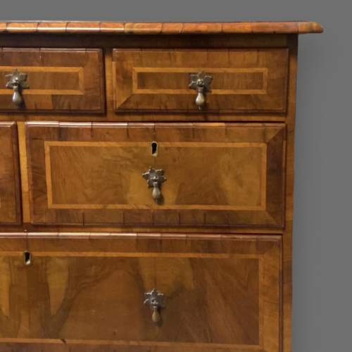 18th Century Walnut Chest of Drawers on Stand image-6