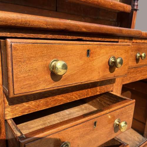 A 19th Century Oak and Mahogany Welsh Dresser image-3